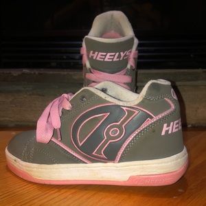 Heelys! Youth size 2 - Grey and pink